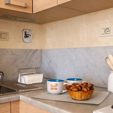 Iflat Bright & Comfortable Navona Apartment