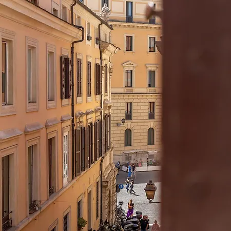 Iflat Bright & Comfortable Navona Apartment